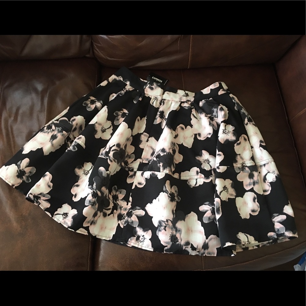 Make an Offer - NWT Express Factory Floral Skirt